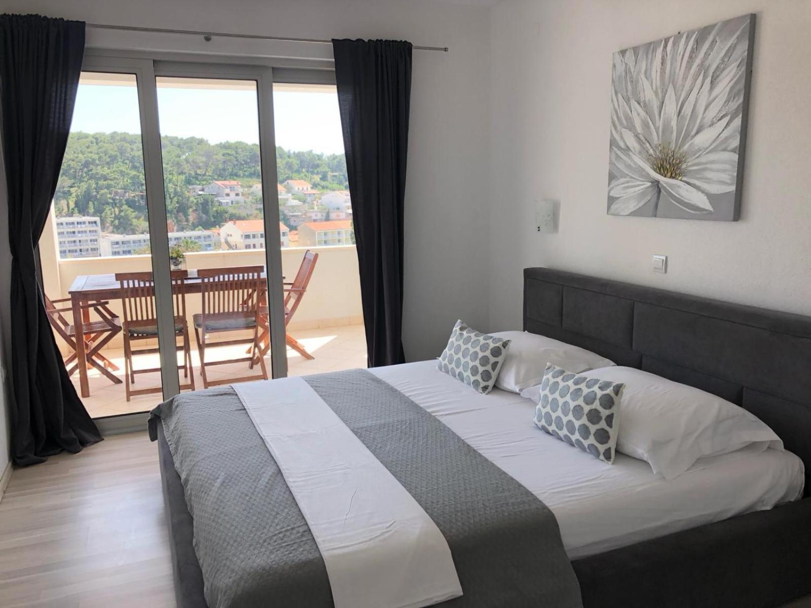 Apartments Antonia Hvar Town Exterior photo