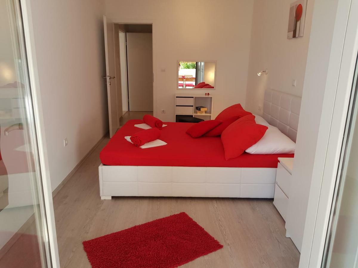 Apartments Antonia Hvar Town Exterior photo